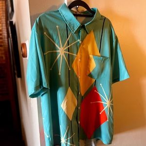 Hawalili Button Down Shirt